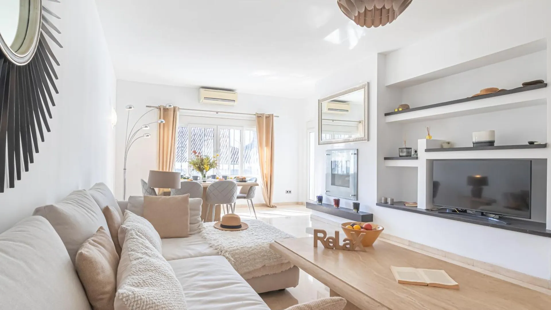 Apartment Puerto Banus Near La Sala By The Sea - Happy Rentals Marbella