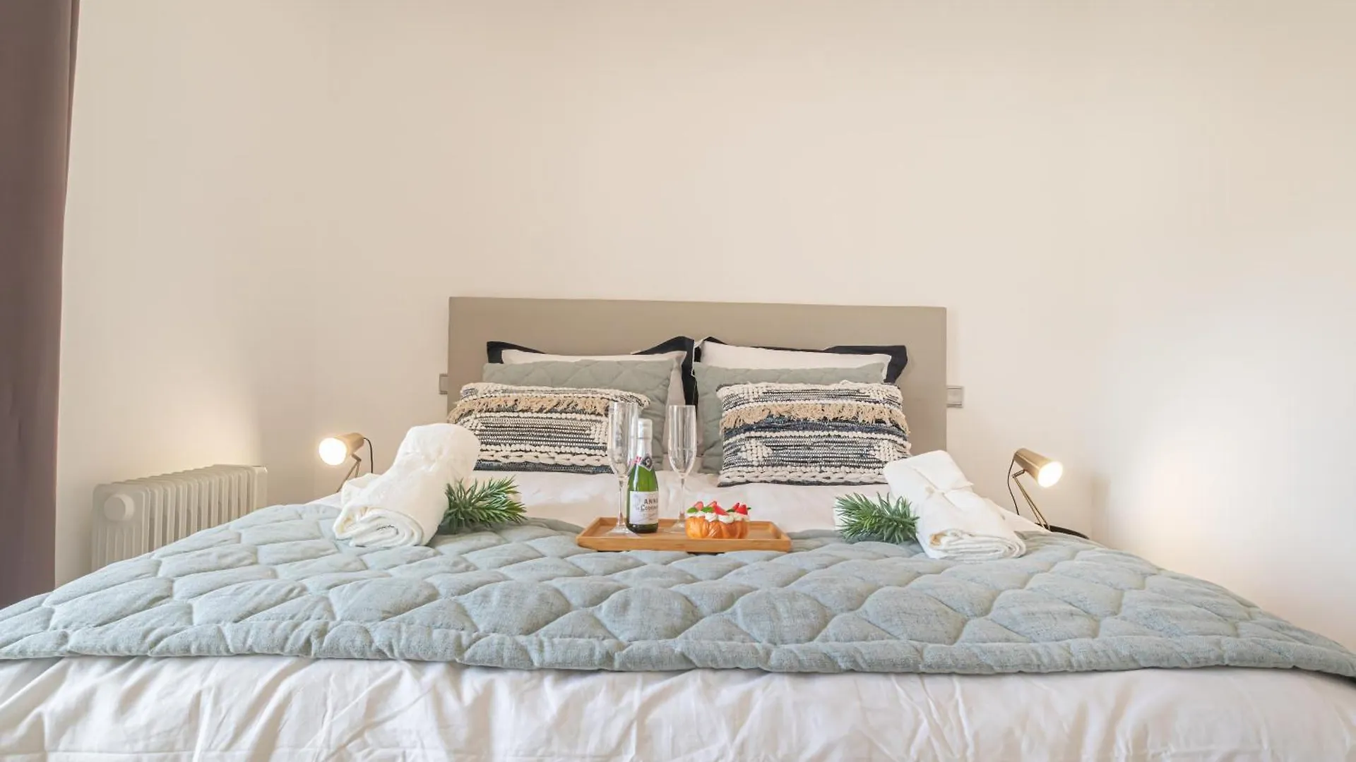 Daire Puerto Banus Near La Sala By The Sea - Happy Rentals Marbella İspanya